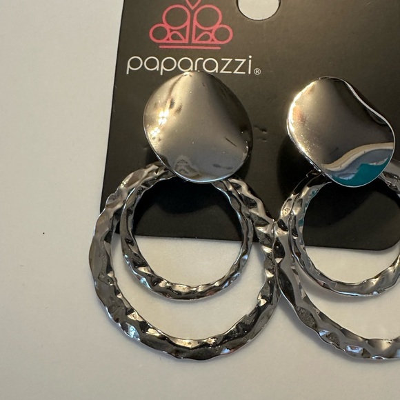💥10/$10 paparazzi earrings - Picture 2 of 3